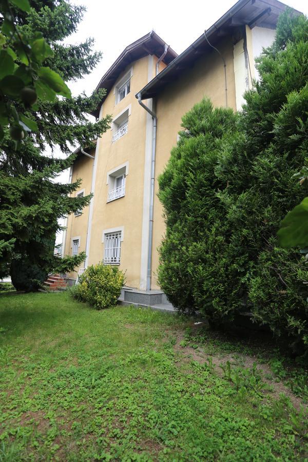 Apartments Villa Irma Sarajevo Exterior photo